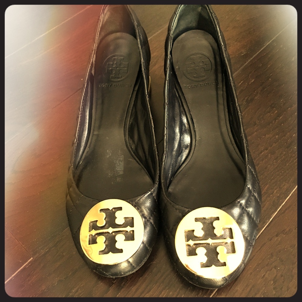Tory Burch Quilted leather flats (authentic)